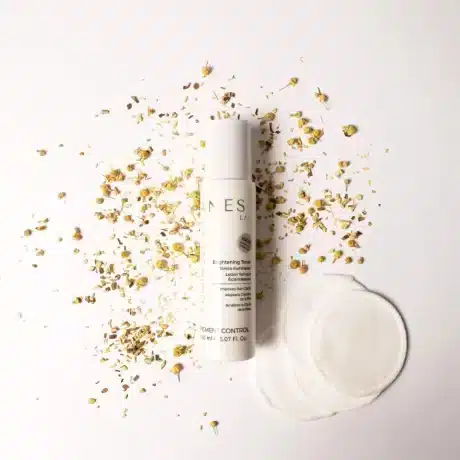 Luminosity Rozjasňující Toner – pleťové tonikum pro čistotu, jas a hladkou texturu pleti