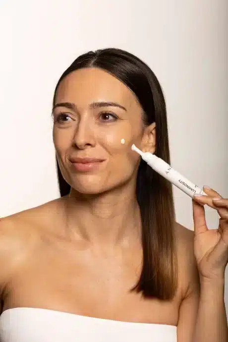 LuminosityMelaSpotEraserWithModel3